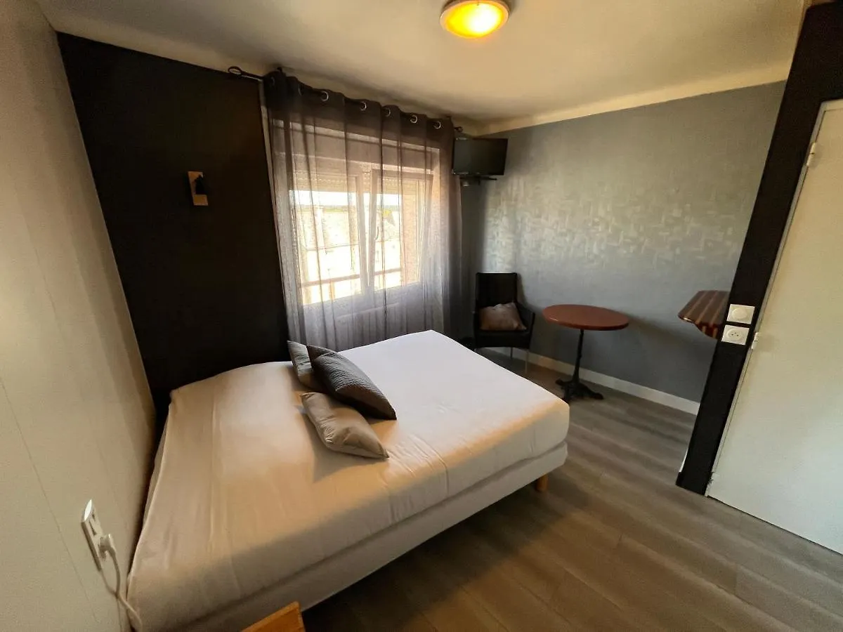 Hotel Des Iles Theix